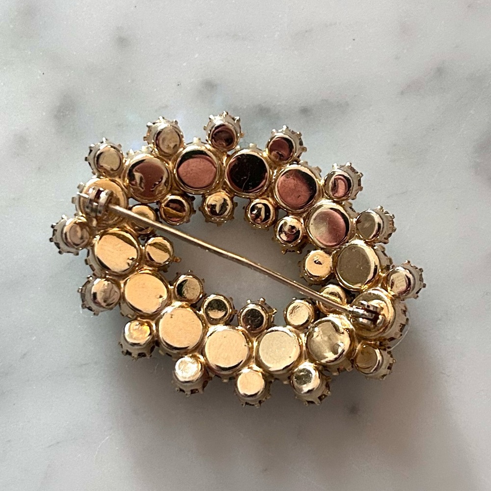 Vintage Unsigned Weiss Brooch Aurora Borealis Rhinestones Triple Layer Wreath - Picture 3 of 4